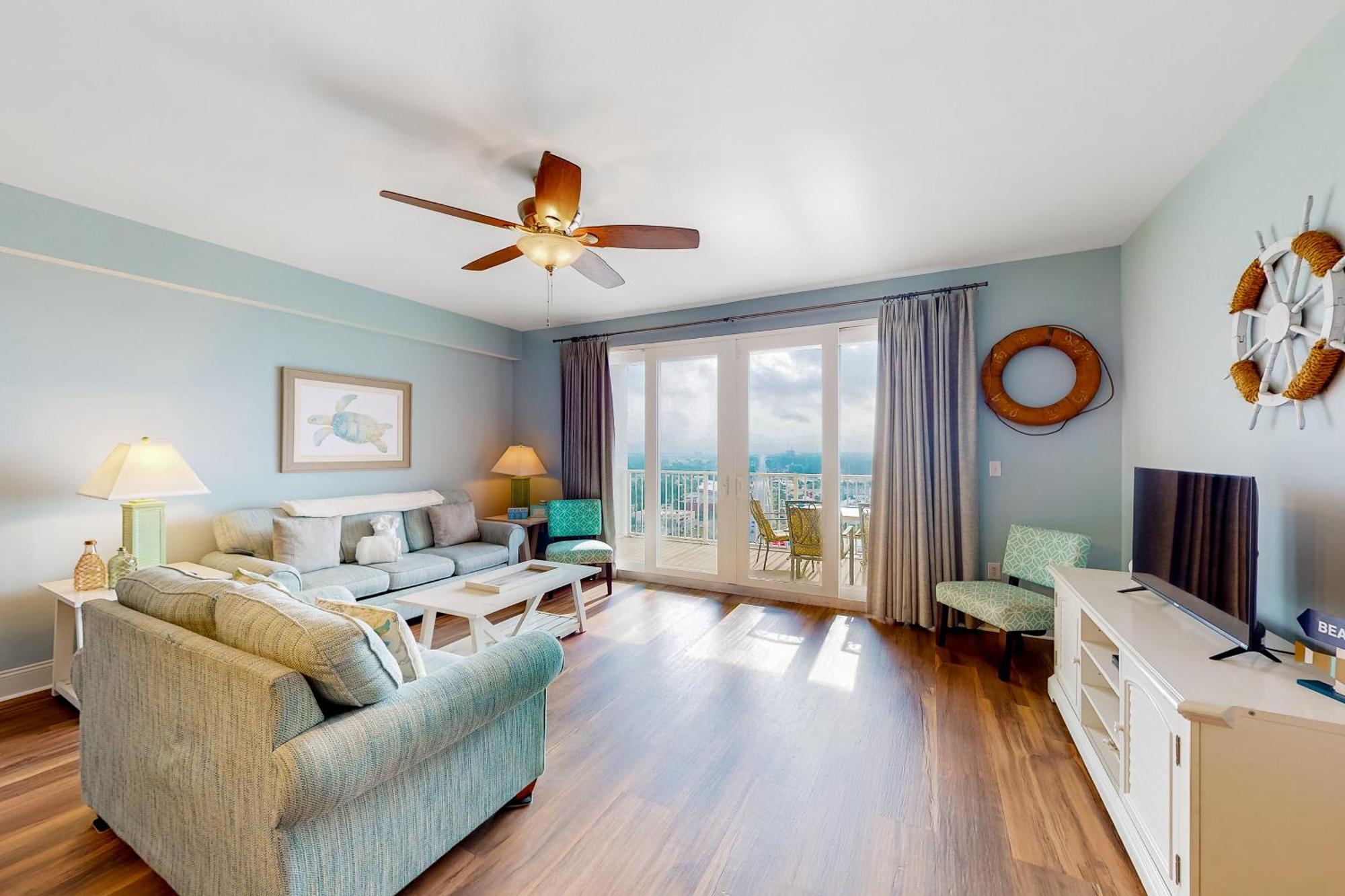 Lake Town Wharf Panama City Beach Room photo