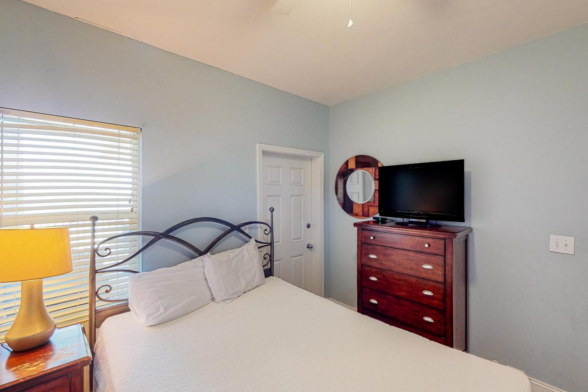 Lake Town Wharf Panama City Beach Room photo